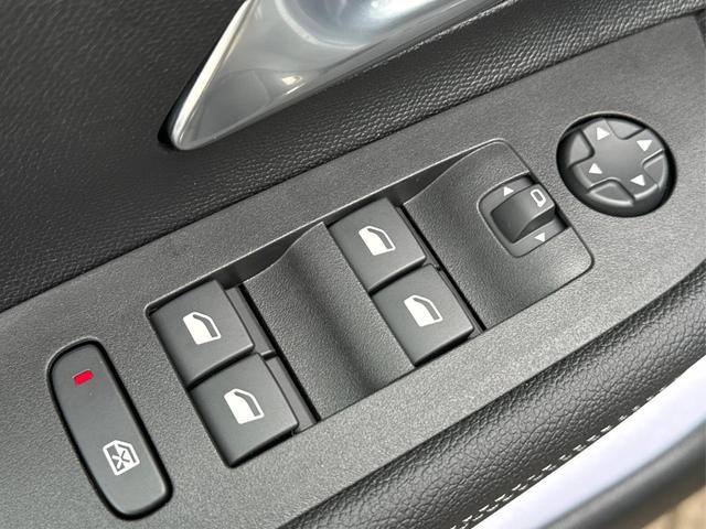 Opel / Mokka / / / / 