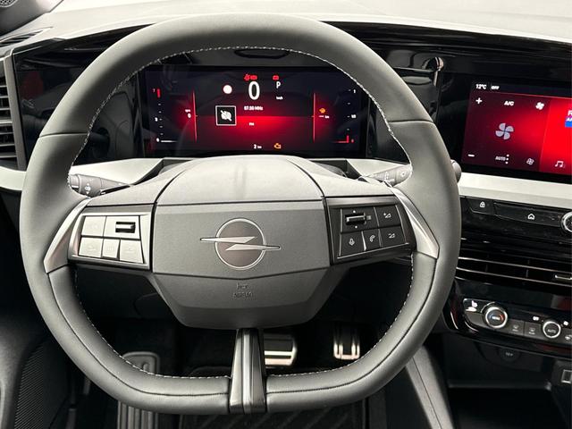 Opel / Mokka / / / / 