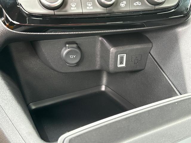 Opel / Mokka / / / / 