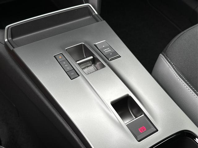 Opel / Mokka / / / / 