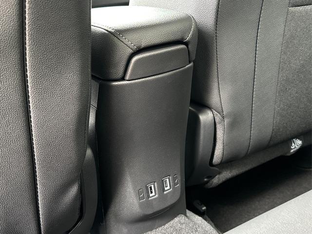 Opel / Mokka / / / / 