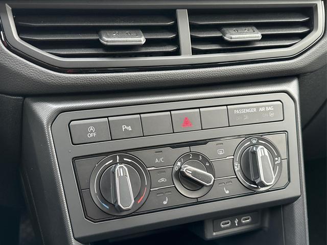 Volkswagen / T-Cross / Grau / / / KLIMA+LED+PDC+DIGITAL COCKPIT
