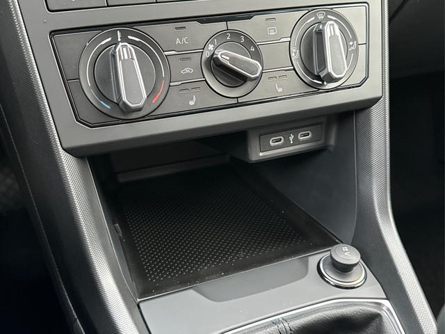 Volkswagen / T-Cross / Grau / / / KLIMA+LED+PDC+DIGITAL COCKPIT