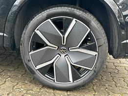 Volkswagen Tiguan R-Line People PLUG-IN+PANO+AHK+HD MATRIX+NAVI+BLACK STYLE+20" LM+ACC 