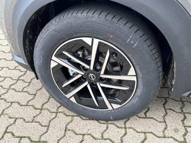 Nissan / Juke / / / / NAVI+KAMERA+SHZ+VOLL-LED+PDC