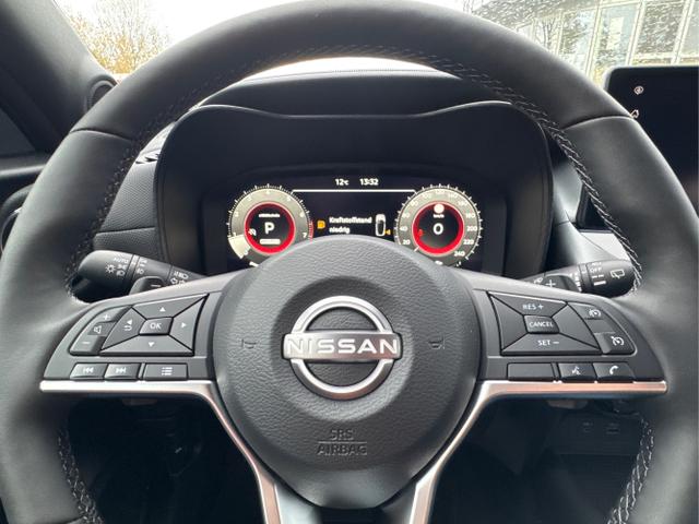 Nissan / Juke / / / / NAVI+KAMERA+SHZ+VOLL-LED+PDC