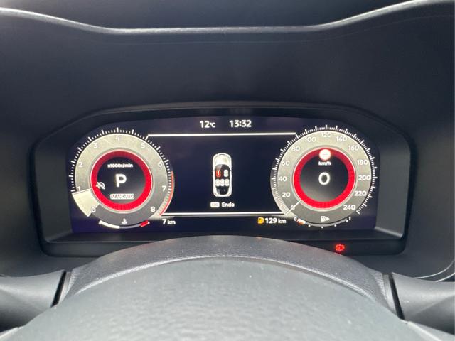 Nissan / Juke / / / / NAVI+KAMERA+SHZ+VOLL-LED+PDC