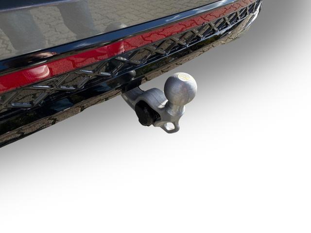 Volkswagen / Passat Variant / Grau / / / 4WD+DSG+AHK+NAVI+HEAD-UP+MATRIX+ACC+BLACK