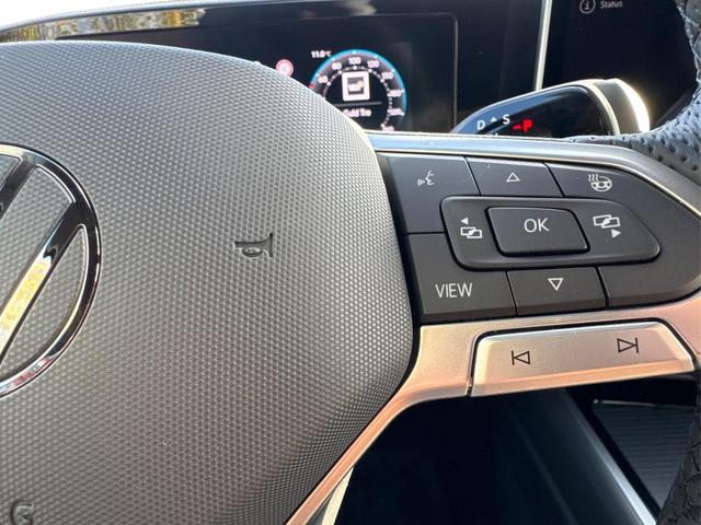 Volkswagen / Passat Variant / Grau / / / 4WD+DSG+AHK+NAVI+HEAD-UP+MATRIX+ACC+BLACK