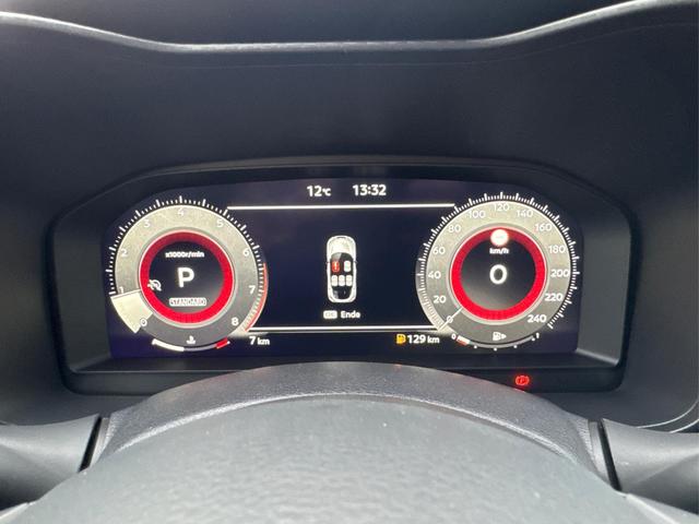 Nissan / Juke / / / / NAVI+KAMERA+SHZ+VOLL-LED+PDC