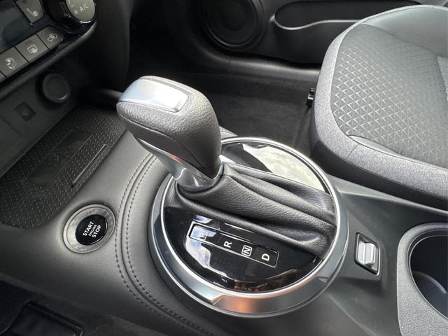 Nissan / Juke / / / / NAVI+KAMERA+SHZ+VOLL-LED+PDC