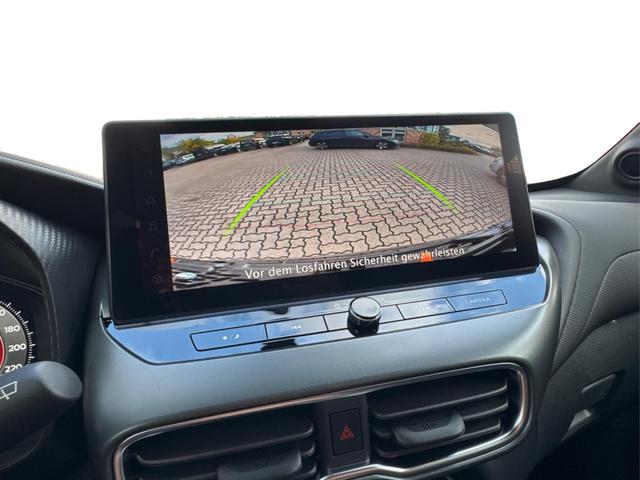 Nissan / Juke / / / / NAVI+KAMERA+SHZ+VOLL-LED+PDC