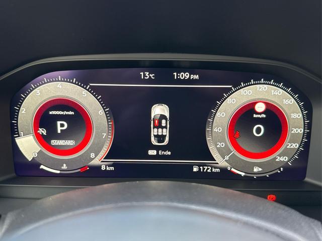 Nissan / Juke / / / / NAVI+KAMERA+SHZ+VOLL-LED+PDC