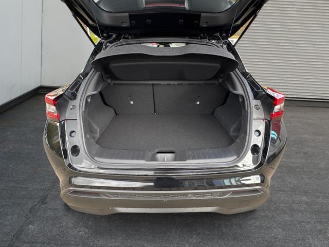 Nissan / Juke / / / / NAVI+KAMERA+SHZ+VOLL-LED+PDC