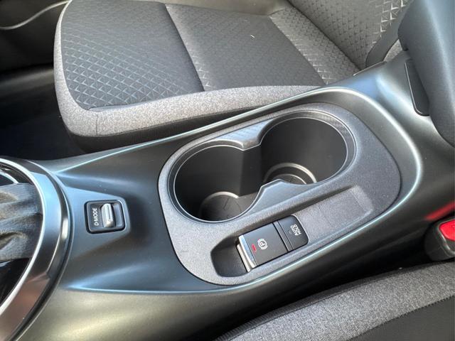 Nissan / Juke / / / / NAVI+KAMERA+SHZ+VOLL-LED+PDC