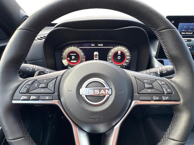 Nissan / Juke / / / / NAVI+KAMERA+SHZ+VOLL-LED+PDC