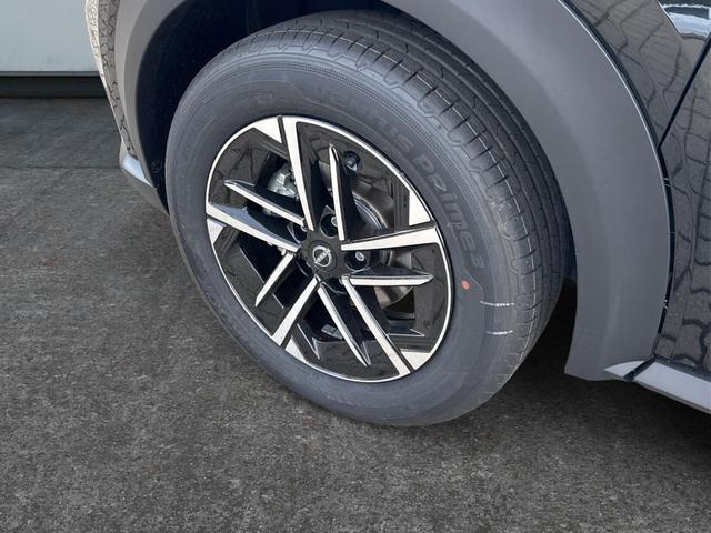 Nissan / Juke / / / / NAVI+KAMERA+SHZ+VOLL-LED+PDC