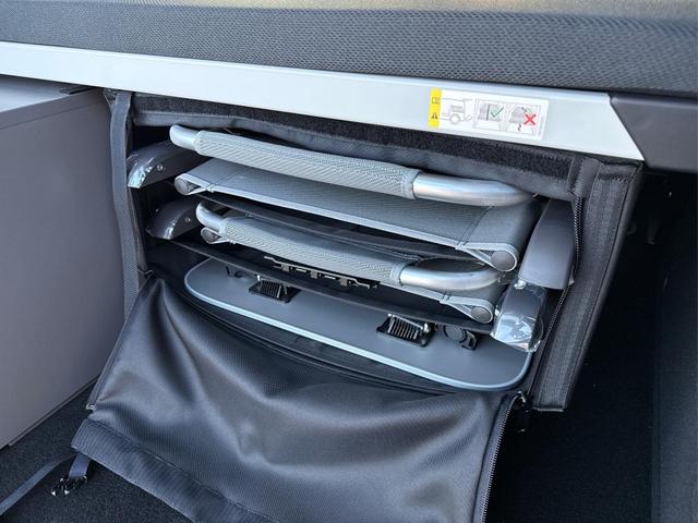 Volkswagen / Caddy Maxi / Blau / / / Caddy Maxi 4x4 KAM+SHZ+KÜCHE+ACC+GJR