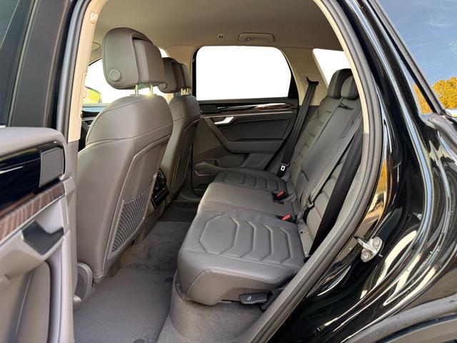 Beispielbilder, ggf. teilweise mit Sonderausstattung