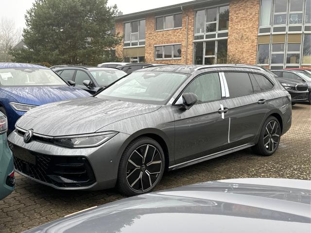 Volkswagen Passat Variant - R-Line UVP: 76.685,- LEDER+PANO+AHK+19"ALU+H&K+DCC+MATRIX