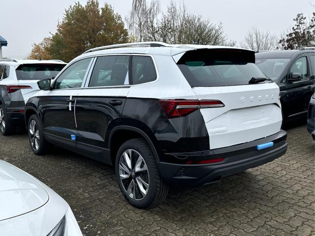Skoda / Karoq / Schwarz / / / AHK+KAMERA+EL. HECKKL.+SHZ+ACC+KESSY+18''ALU