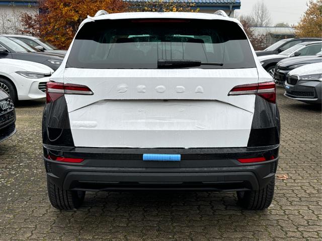 Skoda / Karoq / Schwarz / / / AHK+KAMERA+EL. HECKKL.+SHZ+ACC+KESSY+18''ALU