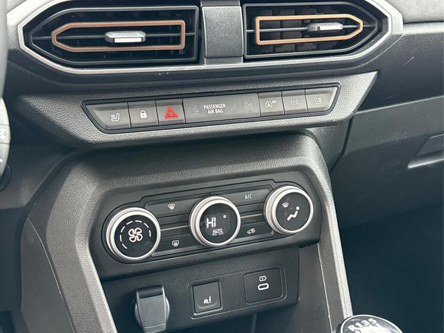 Dacia / Jogger / / / / 7-SITZER+LED+SHZ+ALU+KAMERA+DAB