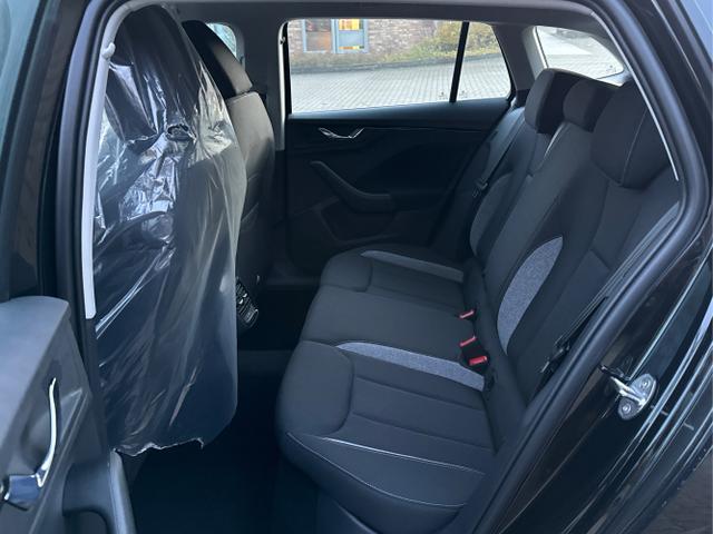 Skoda / Scala / Schwarz / / / LED+PDC+LANE ASSIST+SHZ