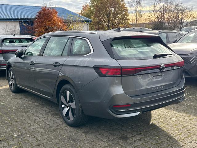 Volkswagen / Passat Variant / Grau / / / DSG+AHK+MASSAGE+NAVI+ACC+KAMERA+LED+17 ALU