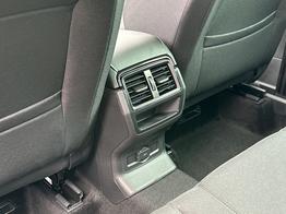 Skoda Karoq Selection AHK+KAMERA+EL. HECKKL.+SHZ+ACC+KESSY+18''ALU 