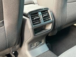 Skoda Karoq Selection AHK+el.HECKKLAPPE+KAMERA+PDC+KESSY+ACC 