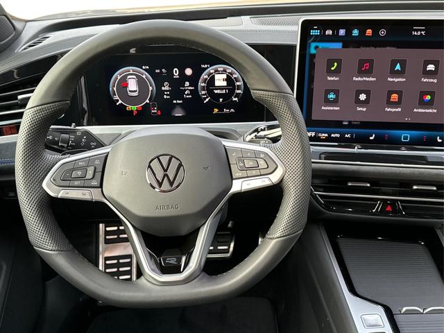 Volkswagen / Passat Variant / Grau / / / AHK+PANO+NAVI+Head-UP+Matrix-LED+ACC, Beispielbilder