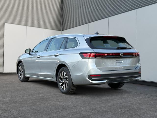 Volkswagen / Passat Variant / Silber / / / DSG+AHK+PANO+NAVI+ACC+KAMERA+LED+MASSAGE