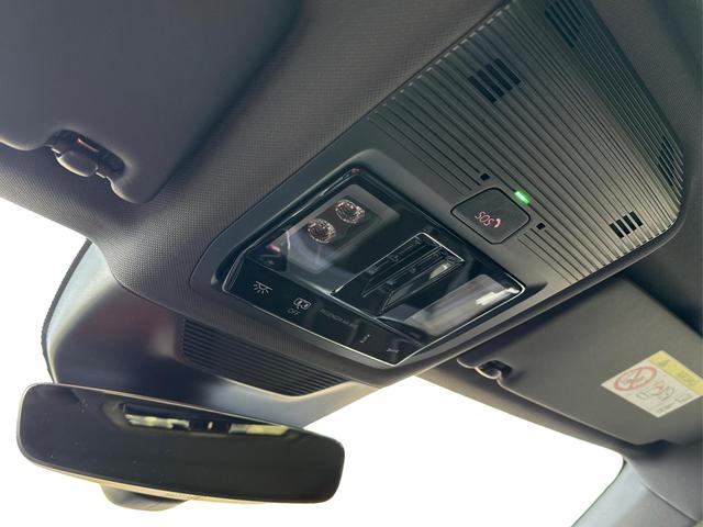 Volkswagen / Passat Variant / Grau / / / AHK+PANO+NAVI+Head-UP+Matrix-LED+ACC, Beispielbilder