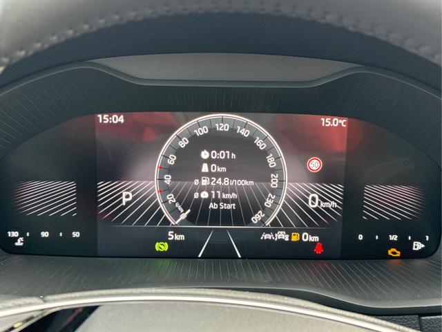 Skoda / Karoq / Silber / / / AHK+el.HECKKLAPPE+KAMERA+PDC+KESSY+ACC