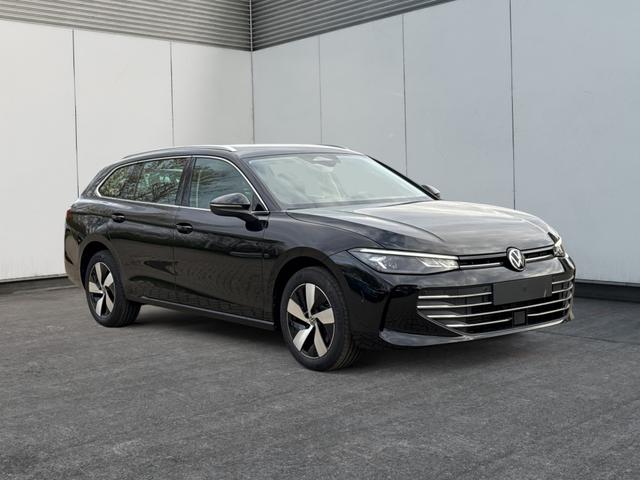 Volkswagen / Passat Variant / Schwarz / / / DSG+AHK+MASSAGE+NAVI+ACC+KAMERA+LED+17 ALU
