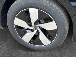 Volkswagen Passat Variant Business DSG+AHK+MASSAGE+NAVI+ACC+KAMERA+LED+17" ALU 