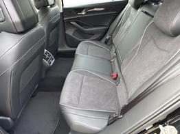 Volkswagen Passat Variant Business DSG+AHK+MASSAGE+NAVI+ACC+KAMERA+LED+17" ALU 