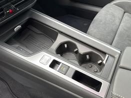 Volkswagen Passat Variant Business DSG+AHK+MASSAGE+NAVI+ACC+KAMERA+LED+17" ALU 