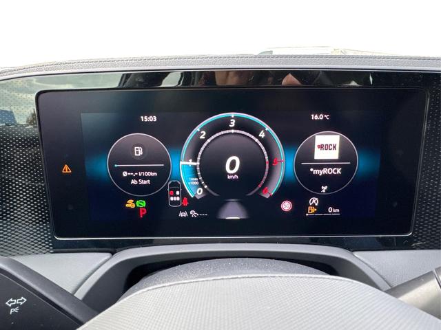 Volkswagen / Passat Variant / Silber / / / DSG+AHK+MASSAGE+NAVI+ACC+KAMERA+LED+17 ALU