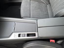 Volkswagen Passat Variant Business DSG+AHK+MASSAGE+NAVI+ACC+KAMERA+LED+17" ALU 