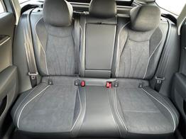 Volkswagen Passat Variant Business DSG+AHK+MASSAGE+NAVI+ACC+KAMERA+LED+17" ALU 