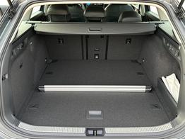 Volkswagen Passat Variant Business DSG+AHK+MASSAGE+NAVI+ACC+KAMERA+LED+17" ALU 