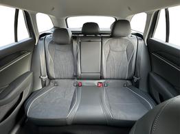 Volkswagen Passat Variant Business DSG+AHK+MASSAGE+NAVI+ACC+KAMERA+LED+17" ALU 