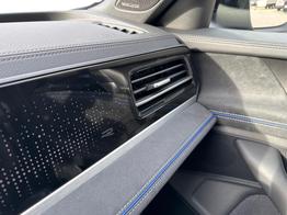 Volkswagen Passat Variant R-Line 4WD+BLACK+PANO+AHK+DCC+MATRIX+HARMAN 