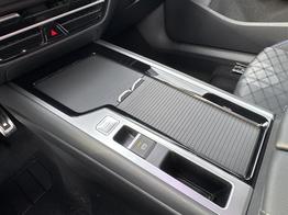 Volkswagen Passat Variant R-Line 4WD+BLACK+PANO+AHK+DCC+MATRIX+HARMAN 