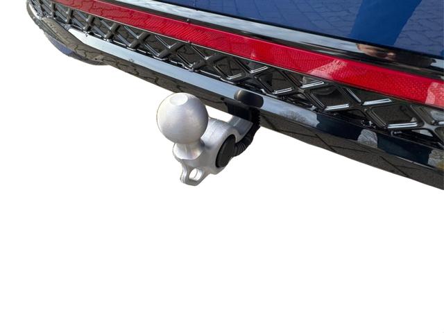 Volkswagen / Passat Variant / Blau / / / 4WD+BLACK+PANO+AHK+DCC+MATRIX+HARMAN