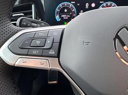 Volkswagen Passat Variant R-Line 4WD+BLACK+PANO+AHK+DCC+MATRIX+HARMAN 