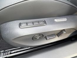 Volkswagen Passat Variant R-Line 4WD+BLACK+PANO+AHK+DCC+MATRIX+HARMAN 