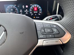 Volkswagen Passat Variant R-Line 4WD+BLACK+PANO+AHK+DCC+MATRIX+HARMAN 